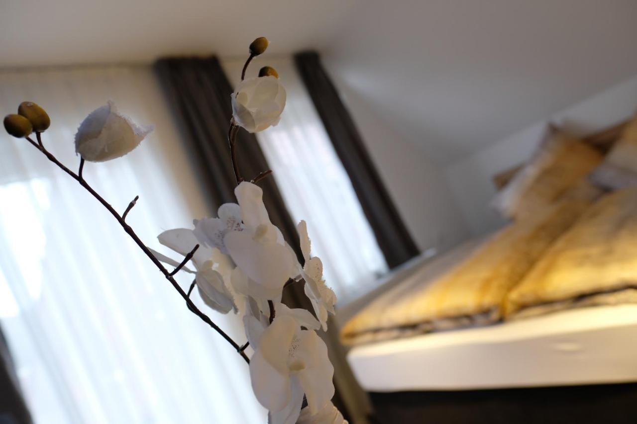 Schlafstuebchen Hotell Leer Exteriör bild