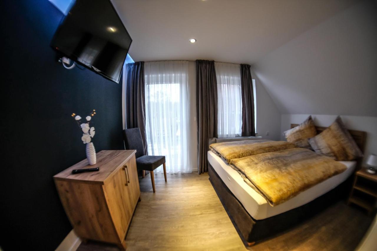 Schlafstuebchen Hotell Leer Exteriör bild
